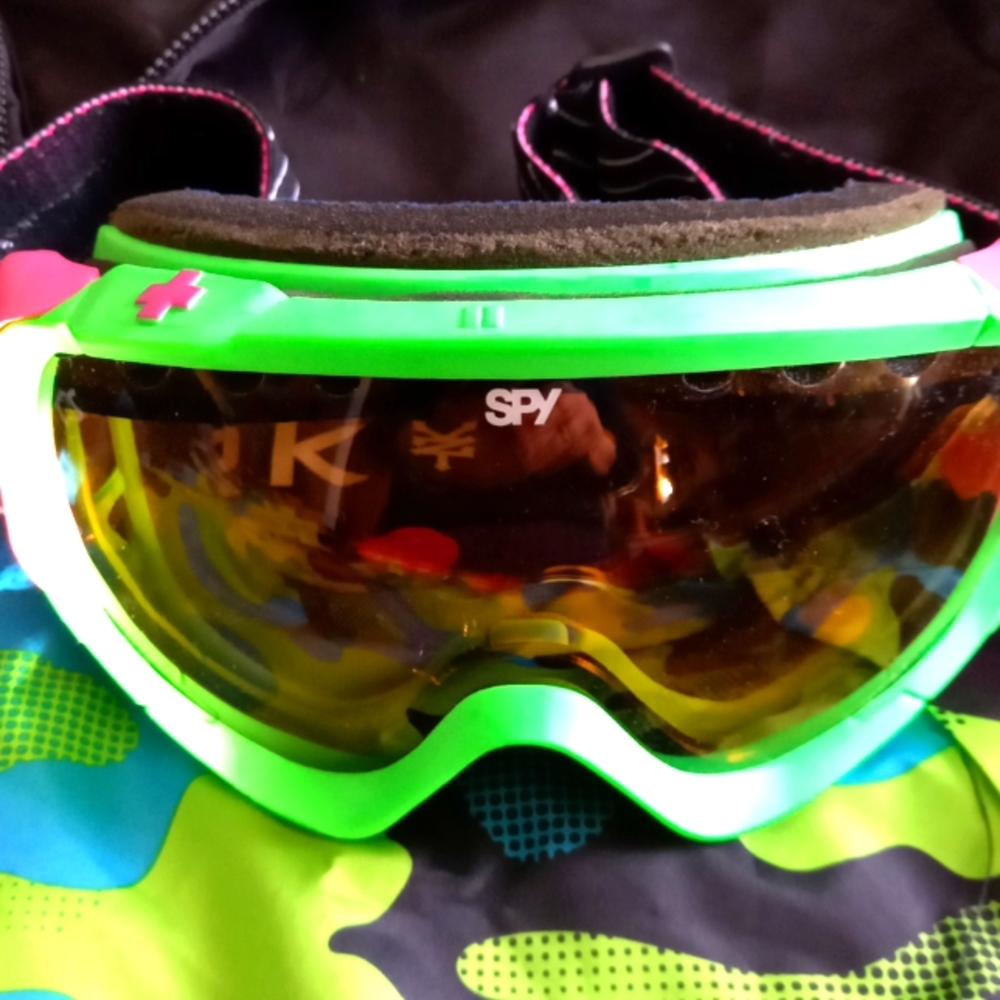 Ski googles